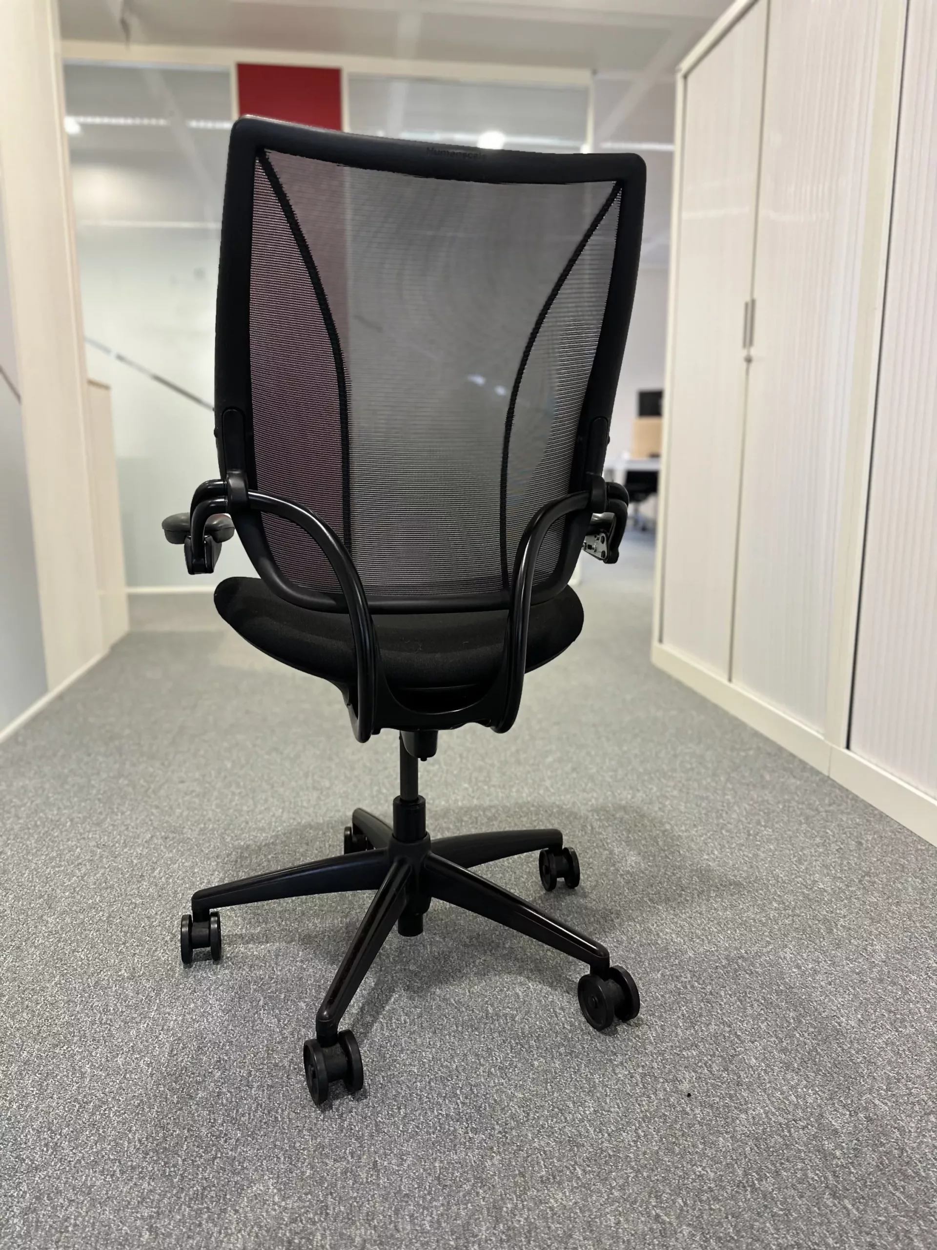🪑 Fauteuil ergonomique Humascale Liberty – Dossier mesh – Accoudoirs réglables – Image 3