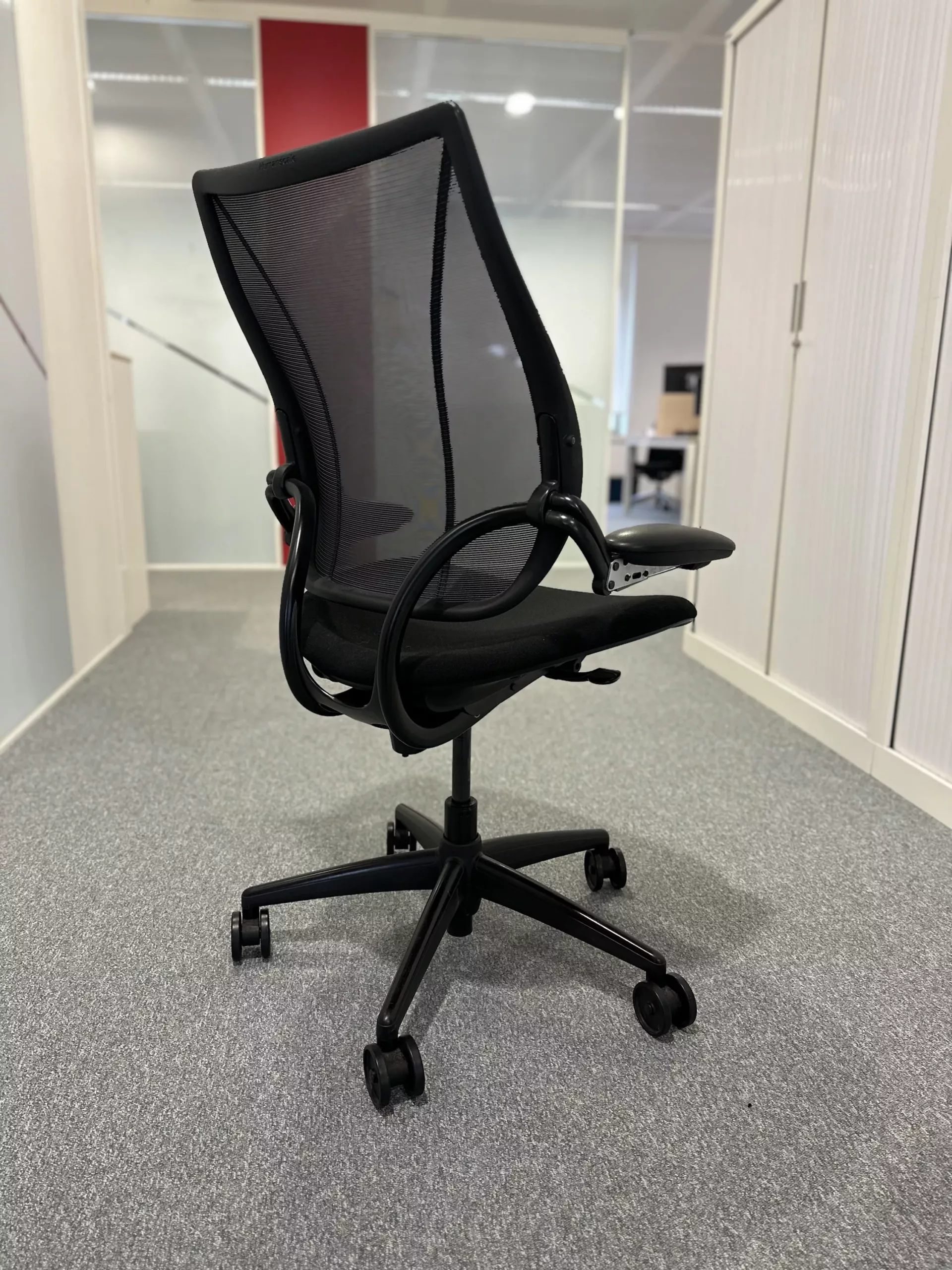 🪑 Fauteuil ergonomique Humascale Liberty – Dossier mesh – Accoudoirs réglables – Image 5