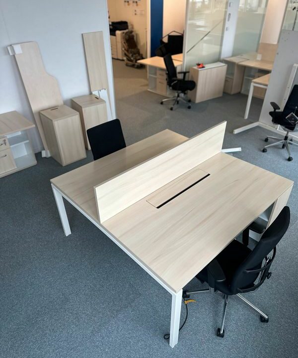 Bureau Bench Face à Face 2 Places – 160x163 cm – Plateau Bois – Piétement Arche Métal Blanc – Image 2