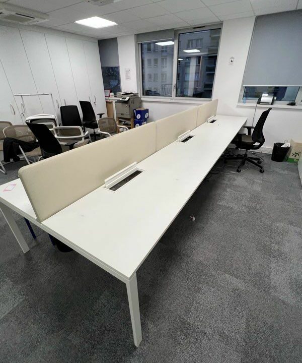 Bureau Bench Face à Face 2 Places – 160x160 cm – Plateau Chêne – Piétement Métal – Pro – Image 7