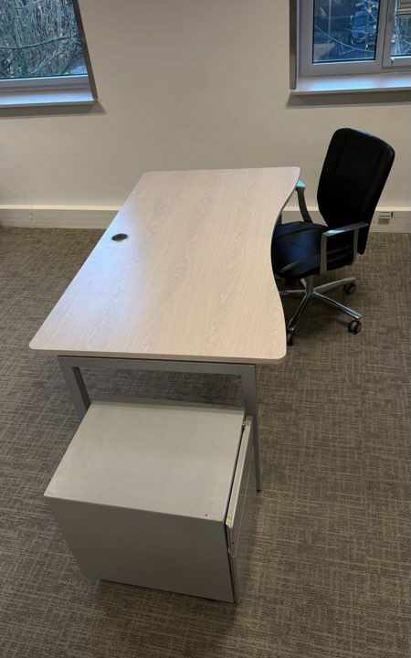 Pack poste de travail professionnel – Mobilier bureau d’occasion – 150 HT – Image 3