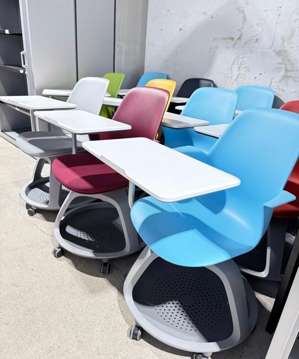 Chaise Steelcase Node avec tablette – formation / école – occasion pro – Image 4