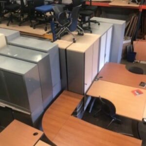Mobilier bureau professionnel occasion pour entreprise – postes de travail open space direction réunion