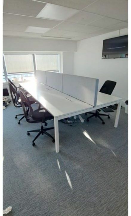 Bench 6 postes – Bureau open space moderne + séparateurs phoniques – Image 3