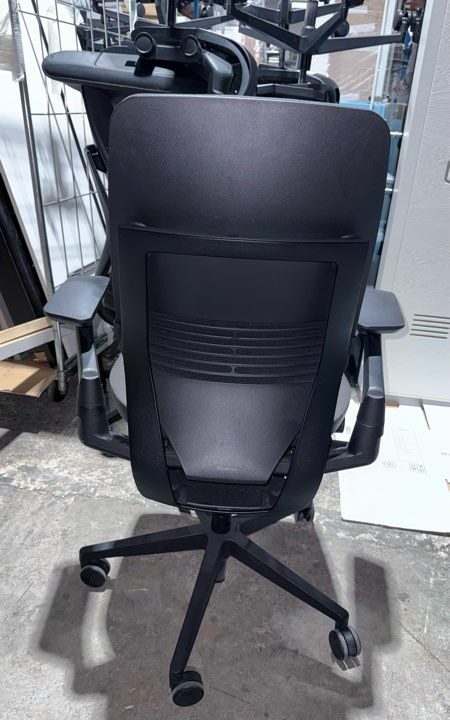 Fauteuil de Bureau Ergonomique Steelcase Gesture – Pro – Image 3