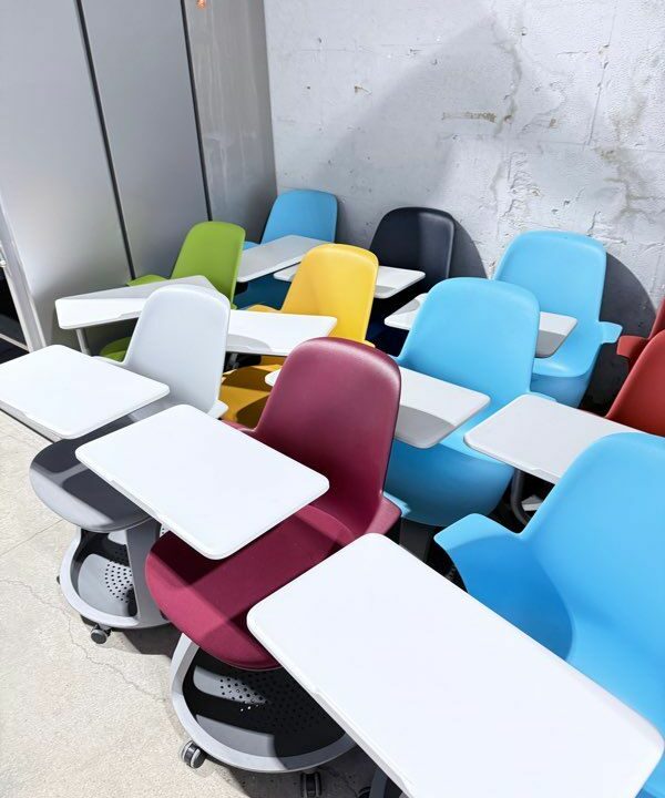 Chaise Steelcase Node avec tablette – formation / école – occasion pro – Image 3