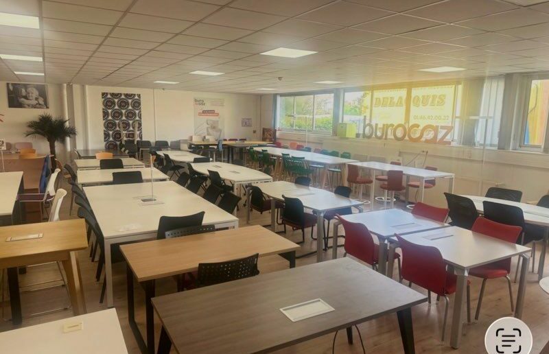 Bureau droit professionnel – passe-câbles – qualité pro – Image 3