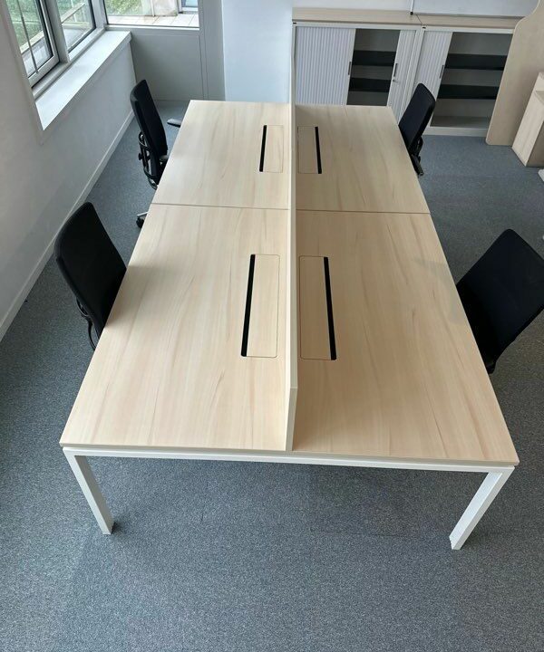 Bench Face à Face d'Occasion pour 4 Personnes - Piètement Mixte et Caisson Intégré