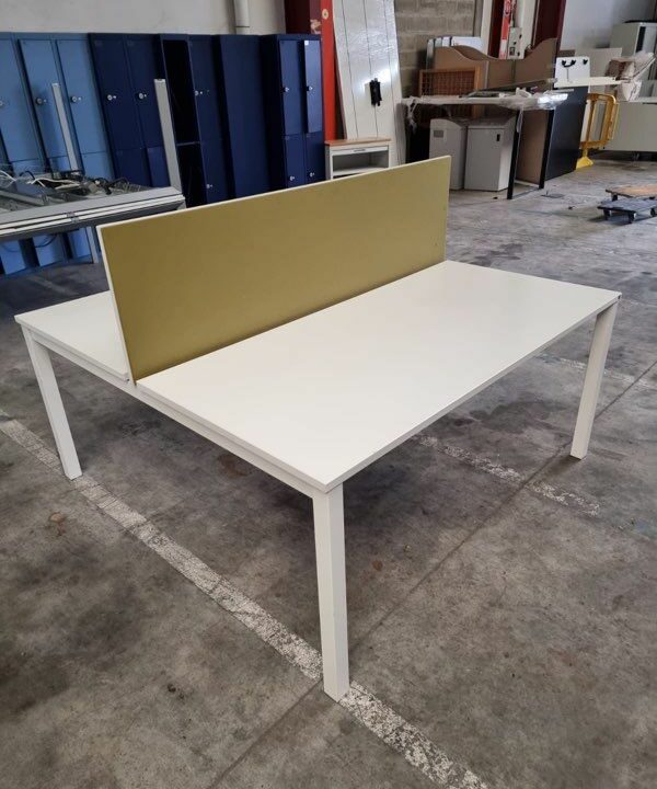 Bureau Bench Face à Face 2 Places – 160x160 cm – Plateau Chêne – Piétement Métal – Pro – Image 10