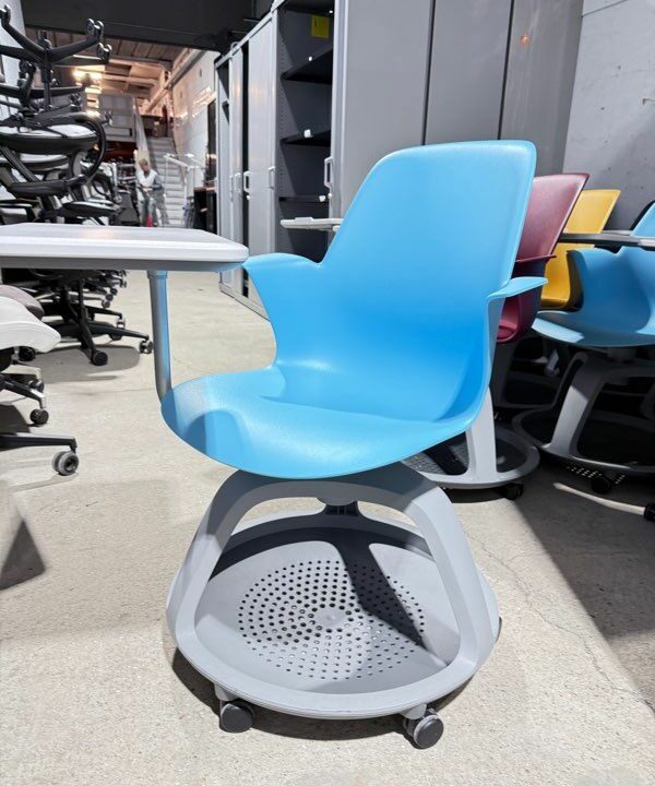 Chaise Steelcase Node avec tablette – formation / école – occasion pro – Image 5