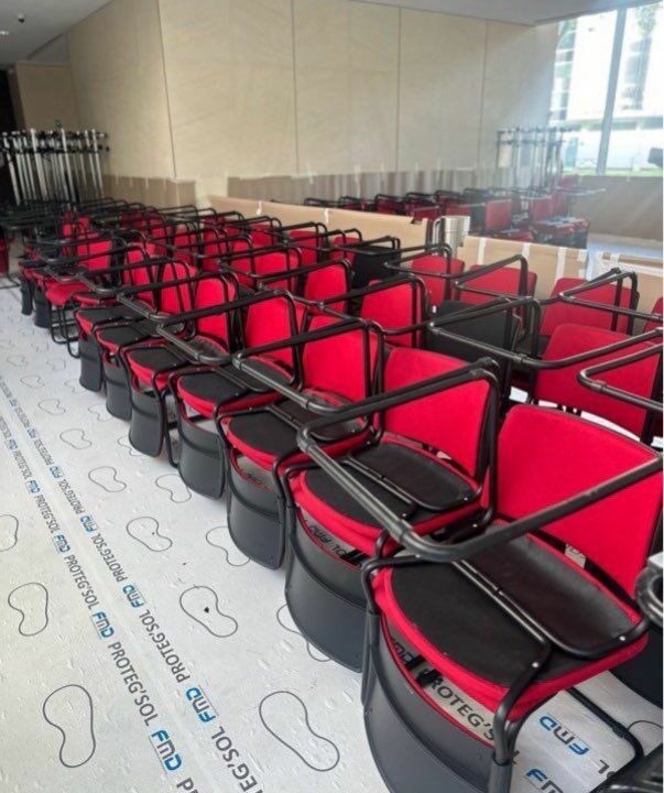 Mobilier bureau professionnel occasion pour entreprise – postes de travail open space direction réunion – Image 5